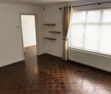Woodhurst Drive, Denham Green, UB9 - Photo 1