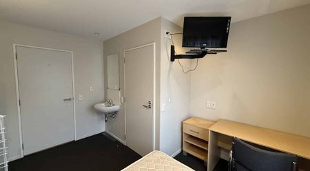 Affordable 1x Bedroom Dorm In Addington - Photo 3