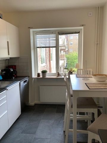 Bjäregatan 12 A Lgh 10 - Photo 5