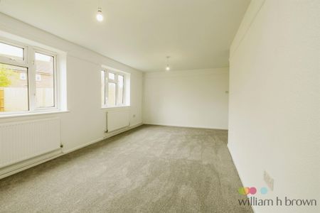 Suffolk Road, Lincoln, Scampton - Photo 4