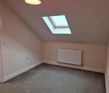 3 bedroom terraced house to rent - Photo 6