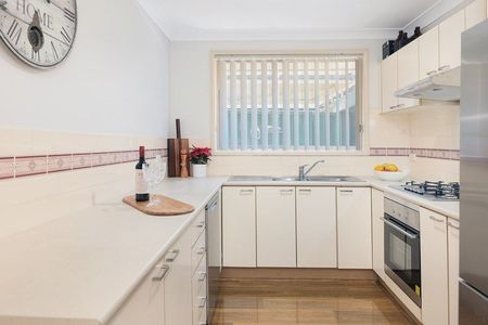 Great Family Home - Spacious 3 Bedroom House! - Photo 2