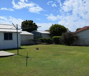 7 Kyneton Street, Belmont NSW 2280 - Photo 1