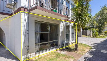 5/39 Woodward Road, Mount Albert - Photo 3