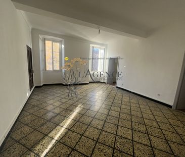 F2 MEUBLÉ - CENTRE VILLE BASTIA - MARCHÉ - Photo 2