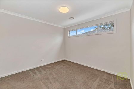Conveniently located, three-bedroom family home for lease - Photo 5