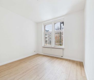 Frisch renovierte 3-Raum Wohnung mit Balkon zentrumsnah in Plauen - Photo 3