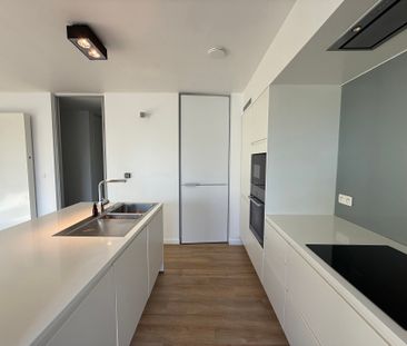 BURST - Uniek gelijkvloers appartement op rustige locatie. - Photo 2