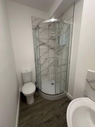 1 bedroom house of multiple occupation to rent - Photo 1