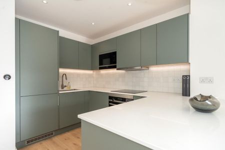 3 bedroom terraced house to rent - Photo 4