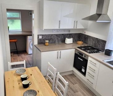 1 bedroom in a house share to rent - Photo 3