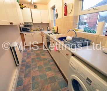 4 Bedroom Mid Terraced House for rent in Grimthorpe Street - Photo 4