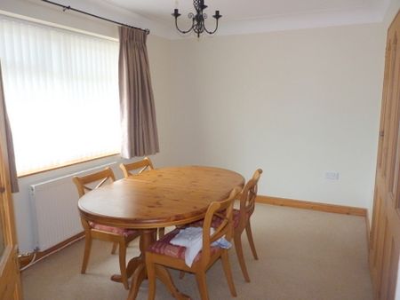 Westminster Drive, Bromborough - Photo 2