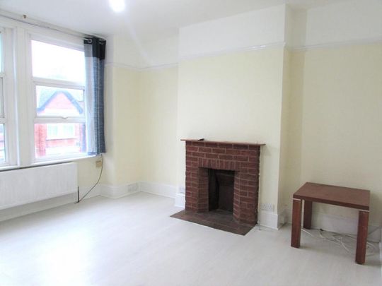 2 bedroom maisonette to rent - Photo 1