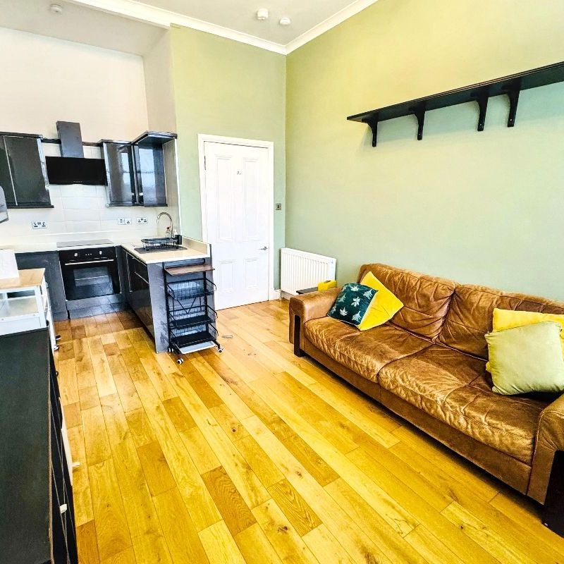 1 Bed, Ground Floor Flat - Photo 1