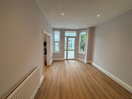 Kimberley Drive Crosby L23 5TB - Photo 3