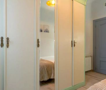 Room in a shared 7-bedroom apartment for rent in Comillas, perfect for professionals and students - Foto 4