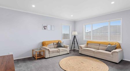 Modern living at the beach - Photo 5