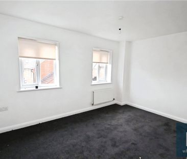 Bishops Way, Castleford, West Yorkshire, WF10 - Photo 5