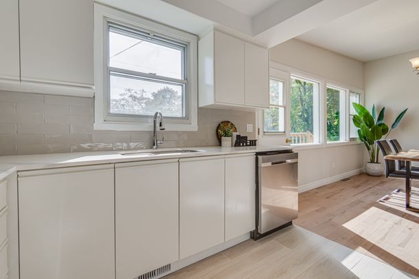 51 Rue Chartres, Dollard-Des-Ormeaux - Photo 1