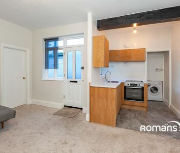 1 bedroom flat to rent - Photo 2