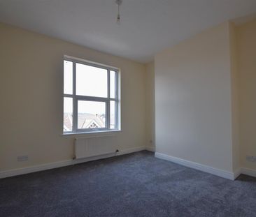 1 Bed Flat - Conversion - Photo 1