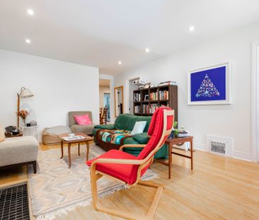 For Lease - 2338 1/2 Queen Street Unit# Main, Toronto, Ontario - Photo 2