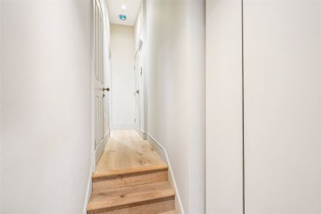 Redburn Street, London, SW3 ground floor flat to rent - Photo 5