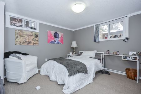 86 University Ave W, Guelph - Photo 2