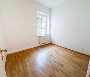 Mietwohnung in Bad Gleichenberg: Lichtdurchfluteter Altbau-Charme…! - Photo 3