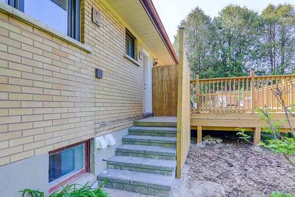 For Lease - 98 Belfry Drive, Newmarket, Ontario - Photo 1