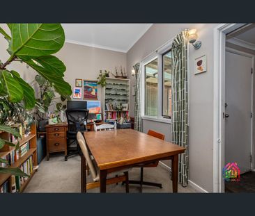 130 Coronation Street, Kingsville, Vic 3012 - Photo 1
