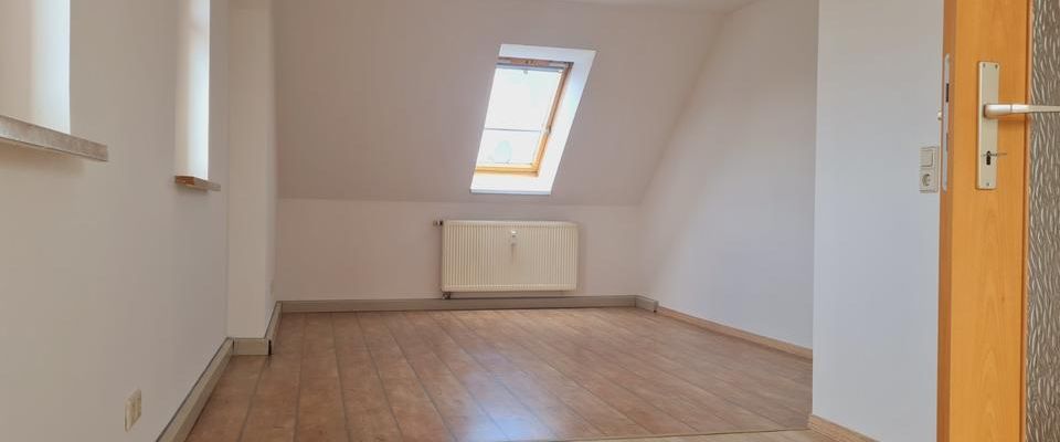 Charmante 2-Raum-Wohnung unter dem Dach – perfekt für Singles und Paare - Photo 1