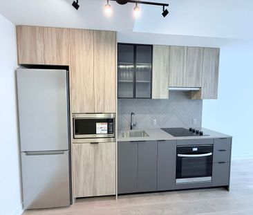 For Lease - 1037 The Queensway N/A Unit# 808, Toronto, Ontario - Photo 2