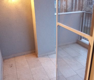 Garsonieră decomandată, 33m², mobilată, Șoseaua Olteniței, etaj 2 - Fotografie 4