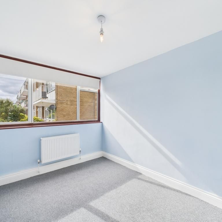 3 bedroom apartment to rent - Photo 1