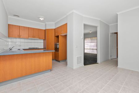 Cosy South Morang Townhouse - Photo 3
