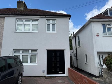 1 bedroom in a house share to rent - Photo 5