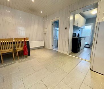 29 Joanmount Gardens, Belfast, BT14 6NX - Photo 4