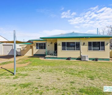 4 Nancy Street, TAMWORTH NSW 2340 - Photo 5