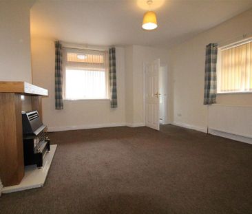 2 bedroom cottage to rent - Photo 1