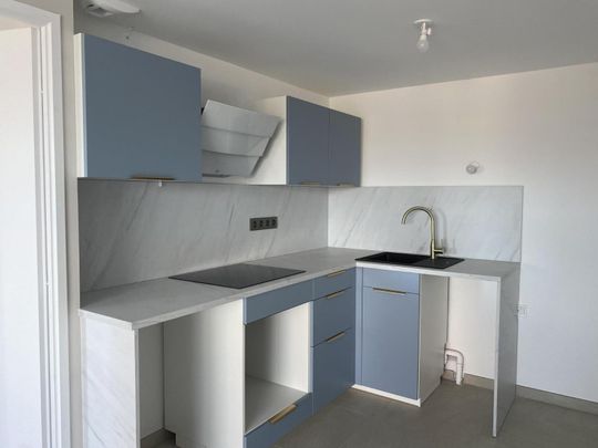 Location Appartement 2 pièces 45m² FREJUS 83600 - Photo 1