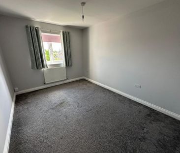 4 bedroom detached house to rent - Photo 4
