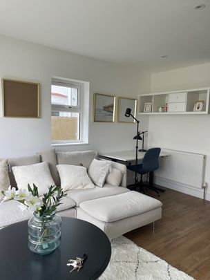 2 Bed Flat, Horn Lane, W3 - Photo 1