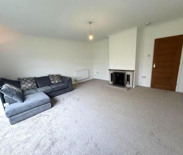 4 bedroom detached bungalow to rent - Photo 1