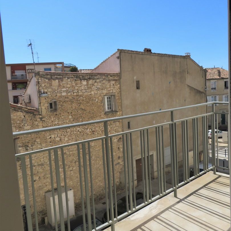 T4, Rue Preston, Nîmes, 970€ H.C, 88m² - Photo 1