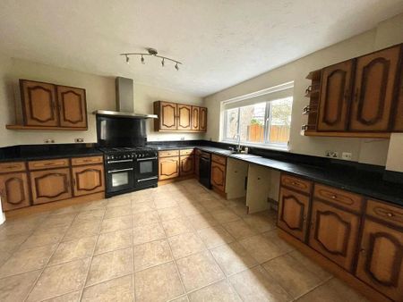 4 bedroom house to rent - Photo 3
