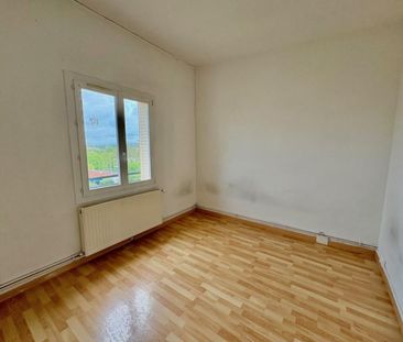A LOUER - APPARTEMENT T5 - ROANNE - Photo 4