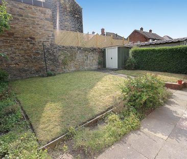 2 Bedroom House - Semi-Detached To Let - Photo 2