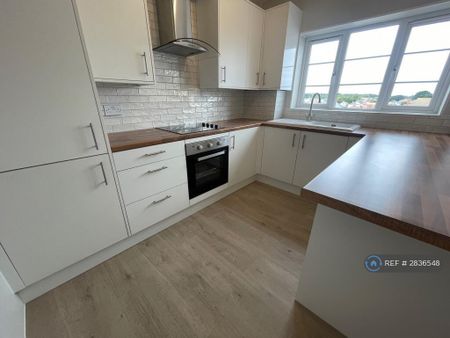 2 bedroom flat to rent - Photo 4